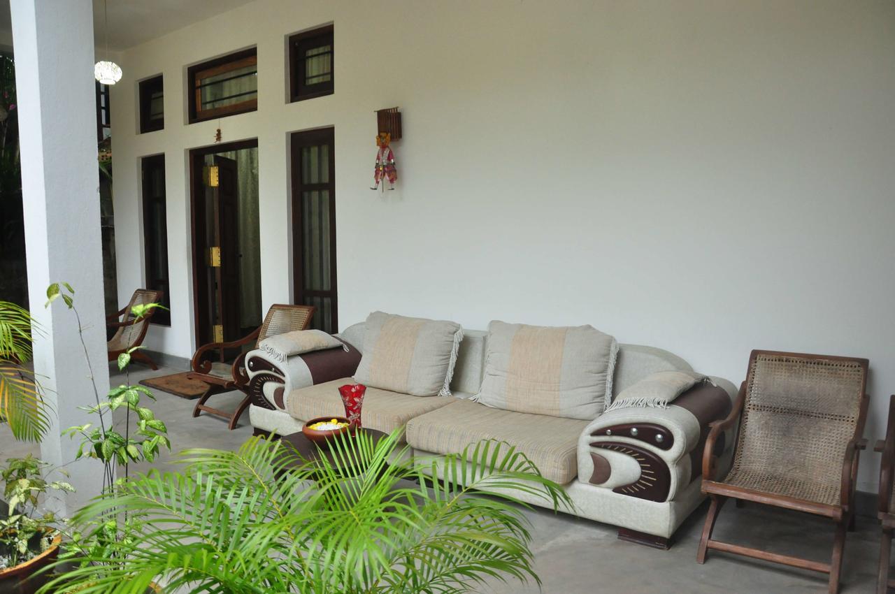 Butterfly Jewel Acomodação com café da manhã Unawatuna Exterior foto